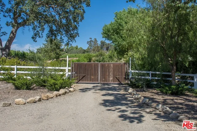 2600 Canada Este Rd., Los Olivos, CA 93460