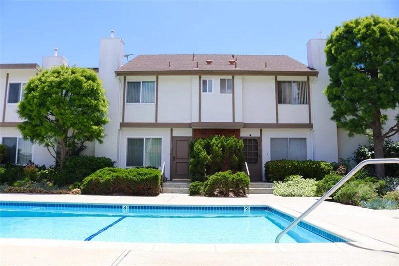 25837 Oak #113, Lomita, CA 90717