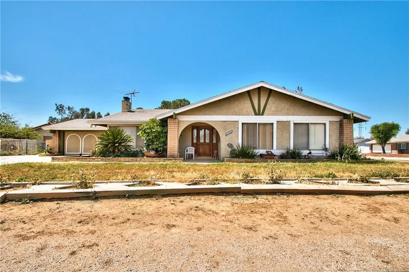11330 Sirius, Jurupa Valley, CA 91752