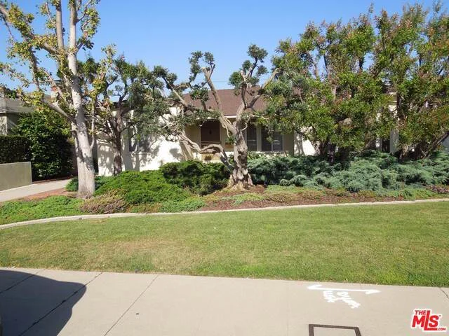 8501 Croydon, Los Angeles, CA 90045