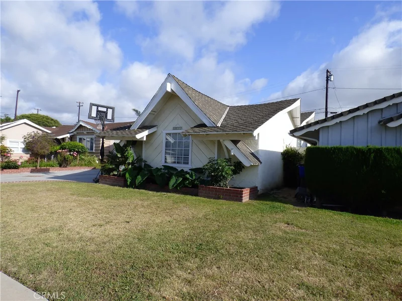 1122 Maxfield, Torrance, CA 90502