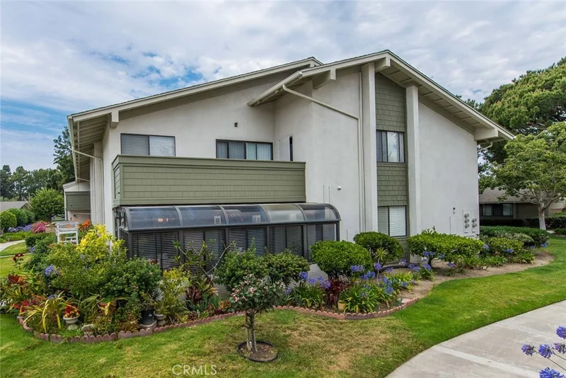 8777 Coral Springs #3F, Huntington Beach, CA 92646