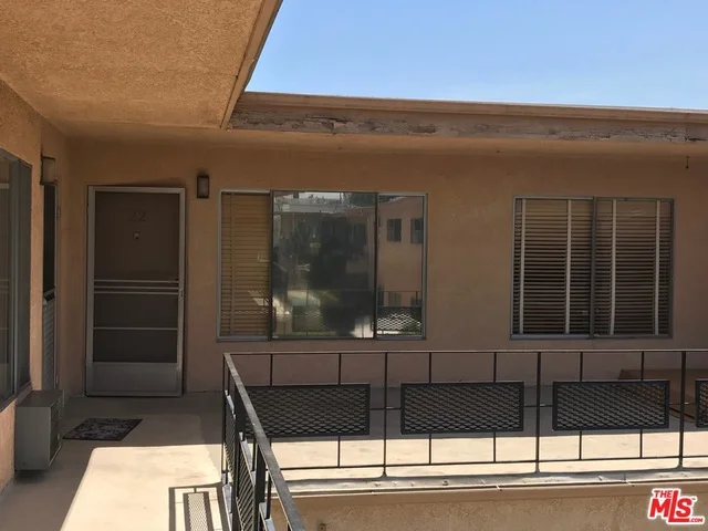 5232 Corteen #22, North Hollywood, CA 91607