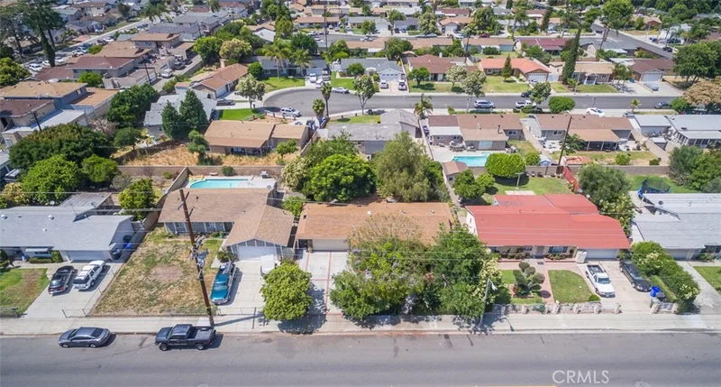 559 County, Pomona, CA 91766