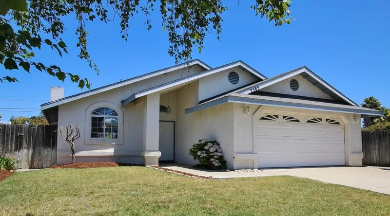 2585 Lara, Oceano, CA 93445