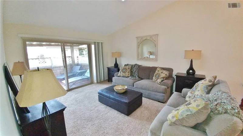 42078 Village 42, Camarillo, CA 93012