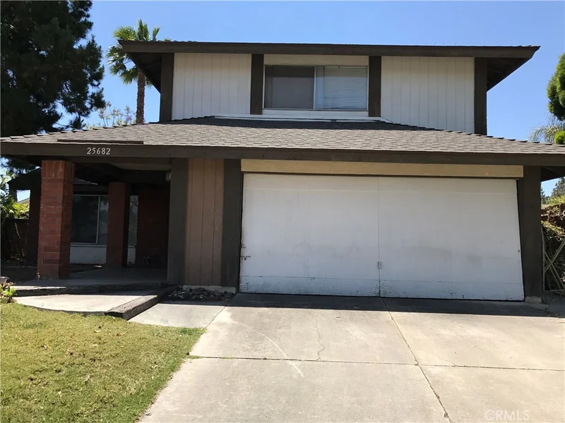 25682 Williamsburg, Lake Forest, CA 92630