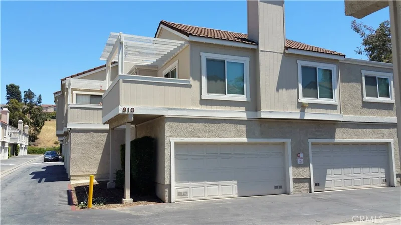 910 Golden Springs #C, Diamond Bar, CA 91765