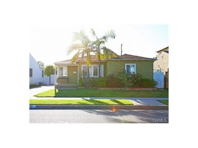 6173 Bellflower Boulevard, Lakewood, CA 90713