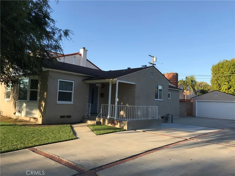 4208 Sebren, Lakewood, CA 90713