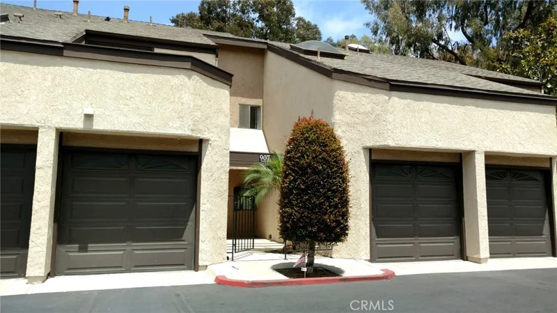 907 Powell, Costa Mesa, CA 92626