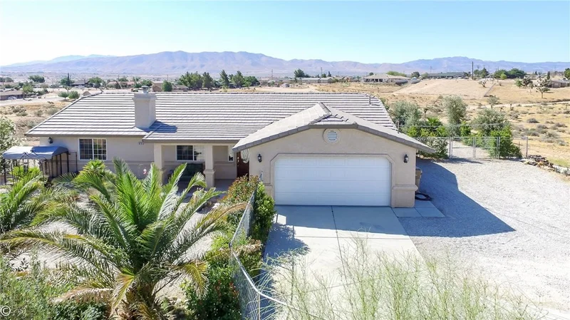 18797 Covina, Hesperia, CA 92345