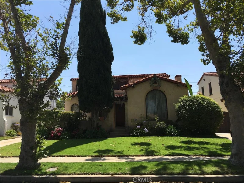 1238 Carmona, Los Angeles, CA 90019
