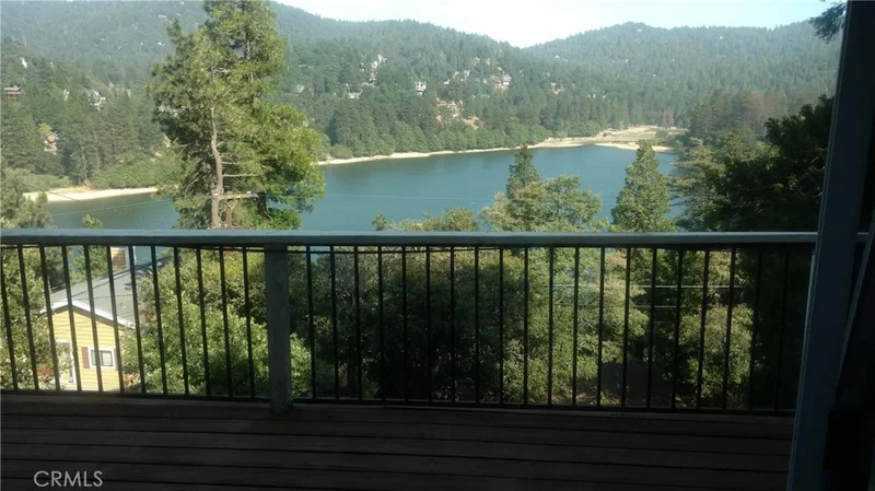 420 Zermatt, Crestline, CA 92335