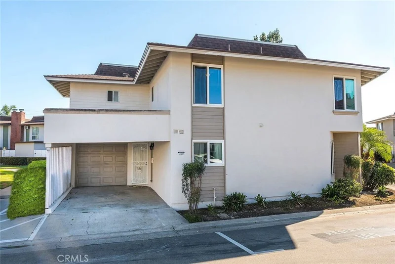 10419 Stratton, Cypress, CA 90630
