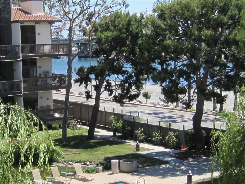 6308 Marina Pacifica, Long Beach, CA 90803