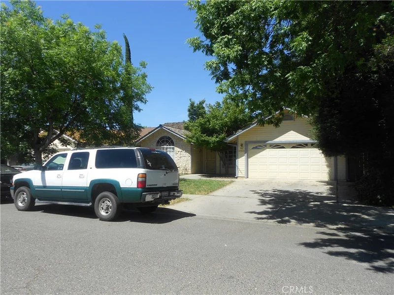 2737 Lexington, Merced, CA 95340
