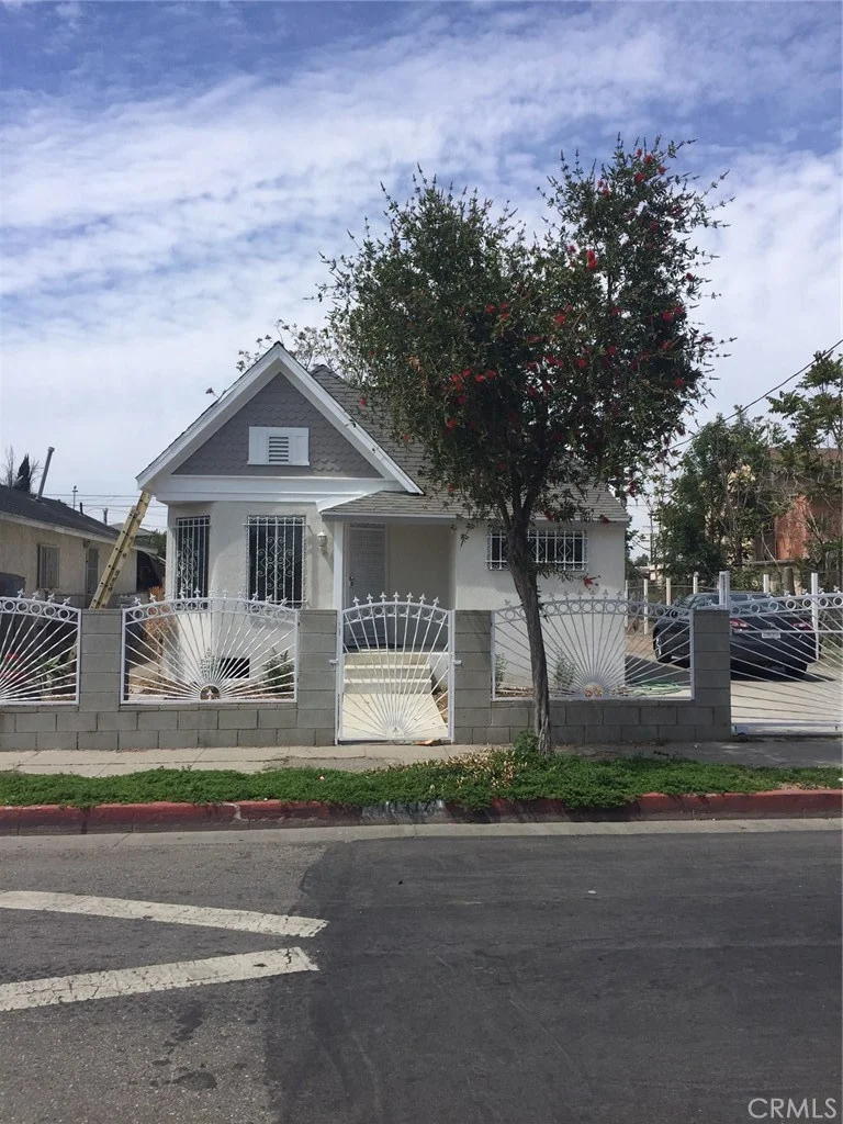10317 Grape Street, Los Angeles, CA 90002