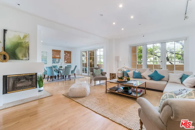 11500 San Vicente #204, Los Angeles, CA 90049