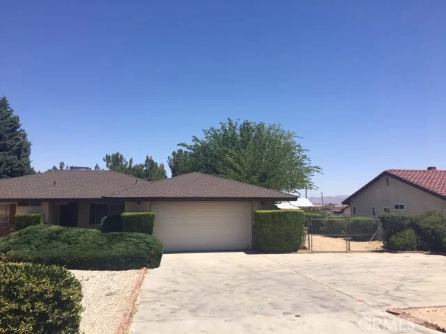18504 Main, Hesperia, CA 92345