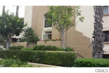 430 Lake #302, Huntington Beach, CA 92648