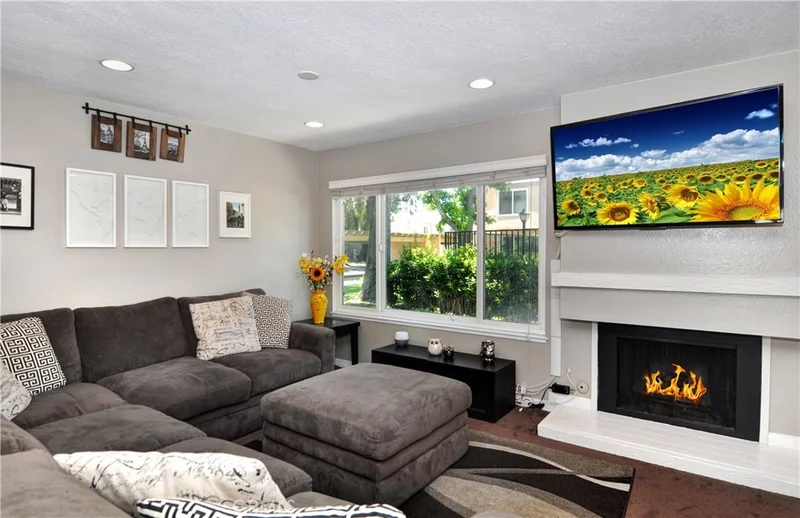 101 Riverdale #29, Orange, CA 92865