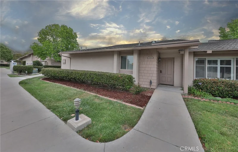 8933 Yolo #1306A, Huntington Beach, CA 92646