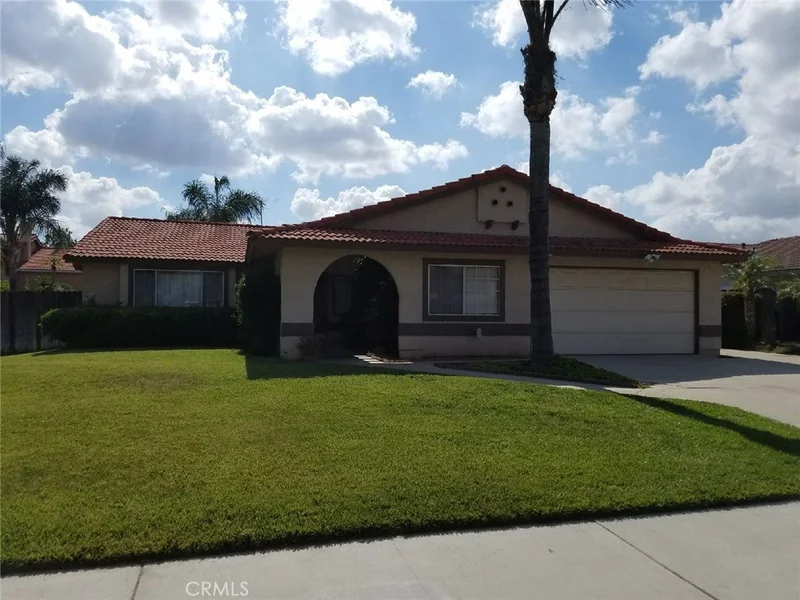 874 Driftwood, Rialto, CA 92376