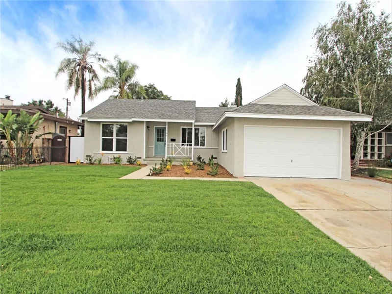 10045 Montgomery, North Hills, CA 91343