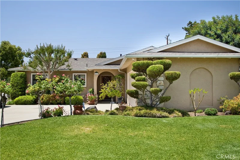 563 Thornhurst Avenue, Glendora, CA 91741