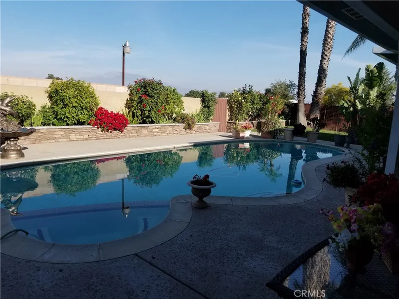 10430 Cherry, Cherry Valley, CA 92223
