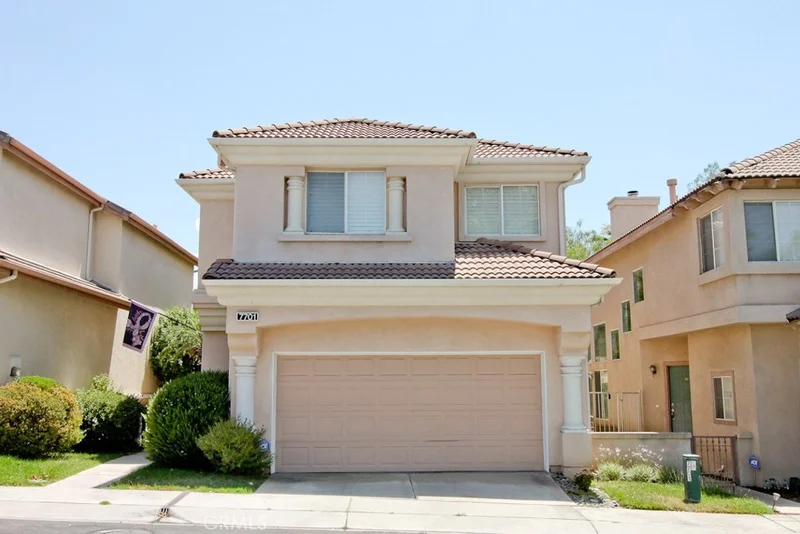 7701 Calle Hacienda, Highland, CA 92346