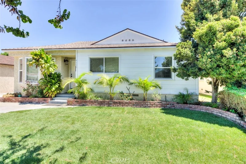 4152 Palo Verde, Lakewood, CA 90713