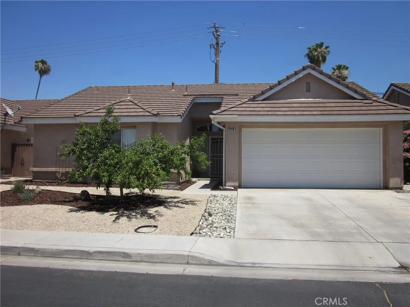 870 Augusta, Hemet, CA 92545