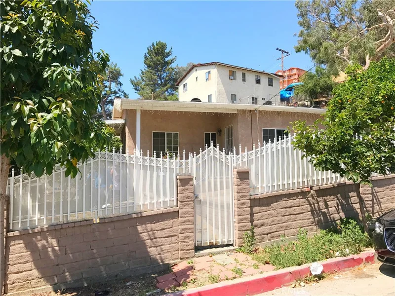 5111 Ithaca, Los Angeles, CA 90032