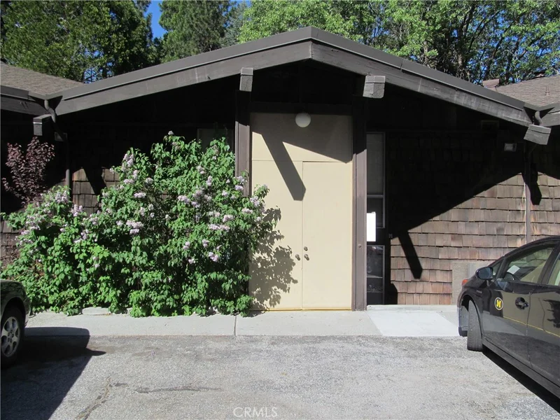 872 Sierra Vista #4, Twin Peaks, CA 92691