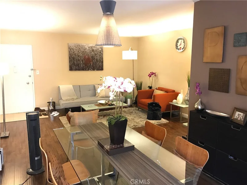 4255 5th #105, Los Angeles, CA 90020
