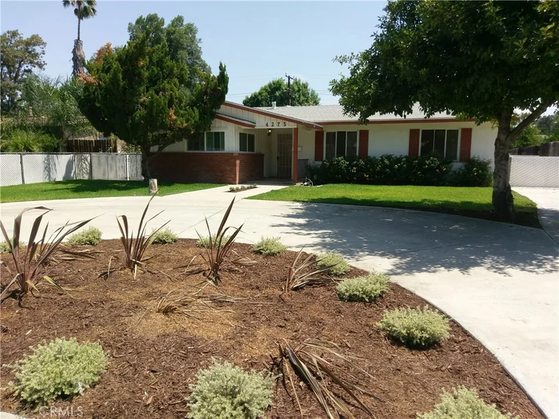 4275 Saint Paul, Riverside, CA 92504