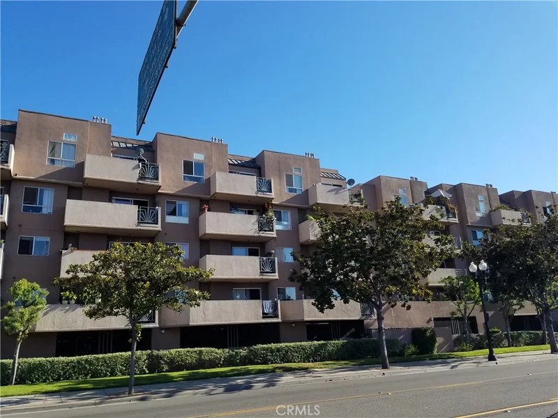 450 4th #442, Santa Ana, CA 92701