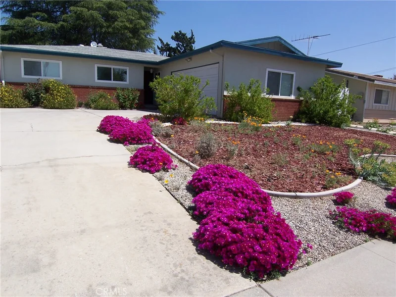 11905 4th, Yucaipa, CA 92399