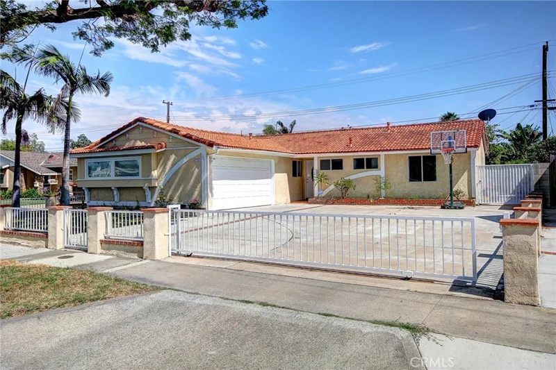 2306 Harvard, Santa Ana, CA 92704