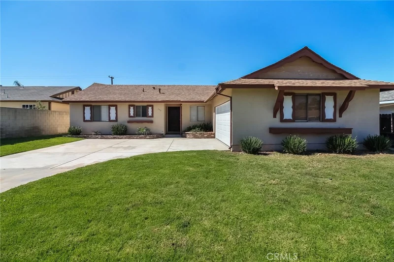 556 Edwin, Pomona, CA 91767