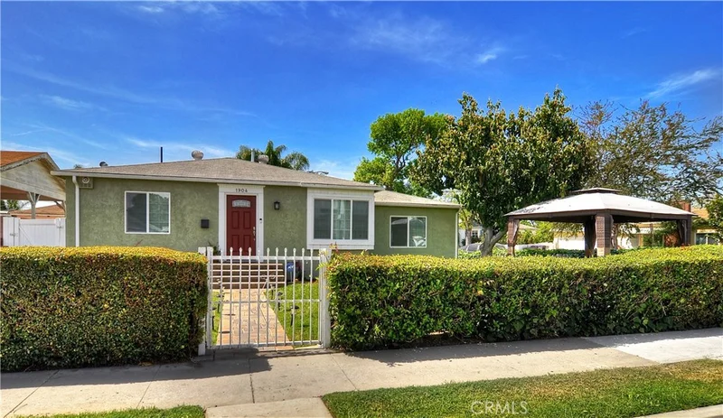 1904 Hardwick, Long Beach, CA 90807