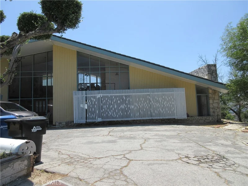 4542 El Prieto, Altadena, CA 91001