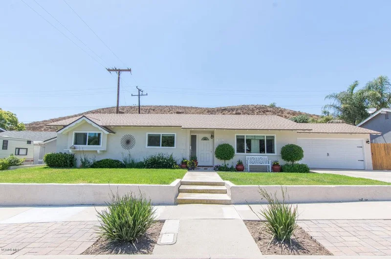 863 Jenny, Newbury Park, CA 91320
