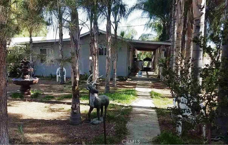 2687 Murrieta, Perris, CA 92571