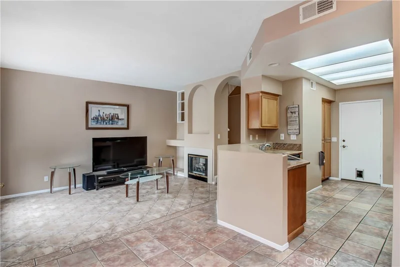 62 Carlsbad #129, Aliso Viejo, CA 92656