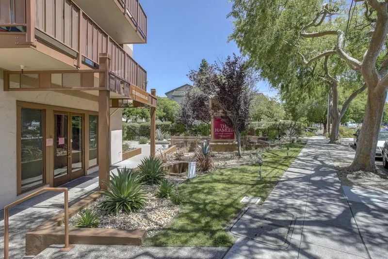 4151 El Camino Way M, Palo Alto, CA 94306