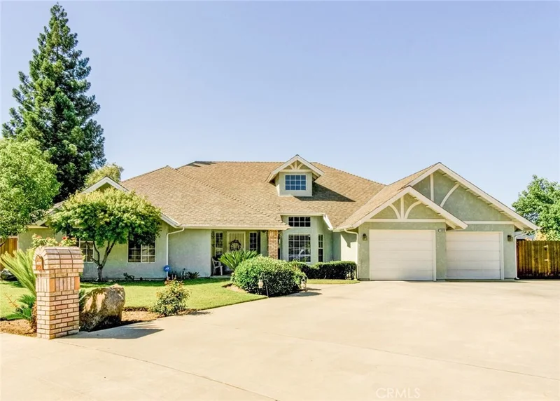 1848 Richert, Clovis, CA 93611