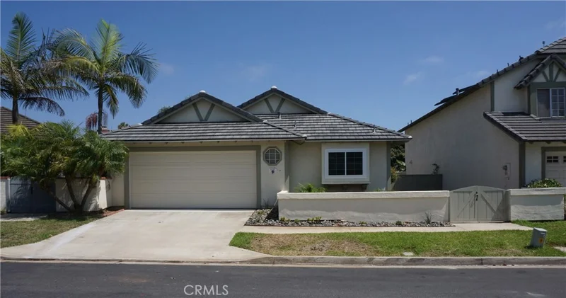 1237 Chambord, Oceanside, CA 92054